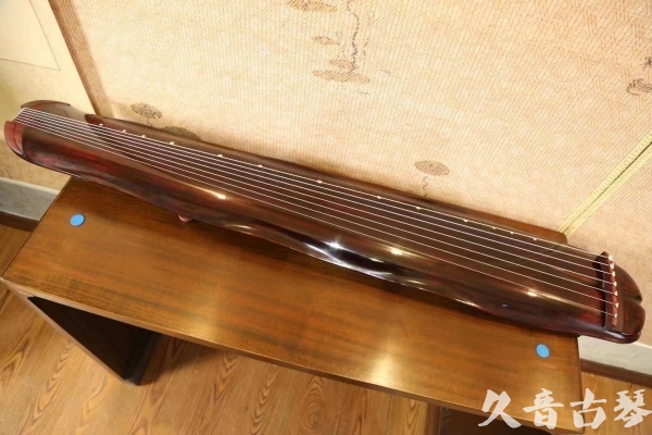 岳阳市●久音古琴  ●今日推荐  20230516【收藏级断纹蕉叶】